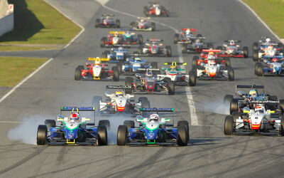 Rennen auf der Barcelona-Catalunya Rennstrecke