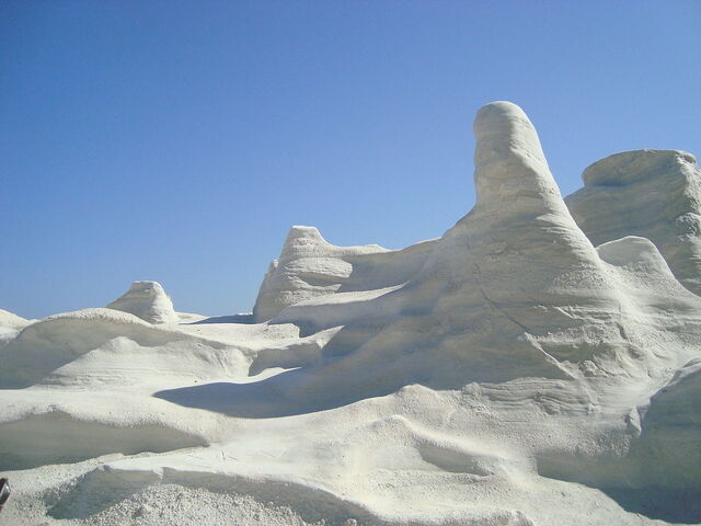 Sarakiniko Strand, Landschaft