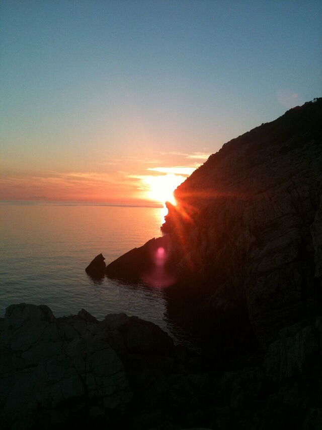 Ein Küstenblick in Mljet