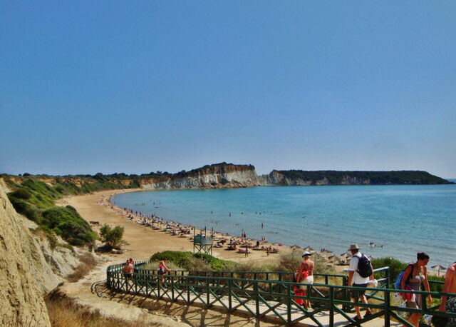 Der Weg hinunter an den Gerakas Strand