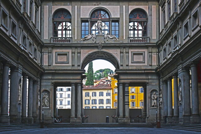 Uffizi, Außenbereich