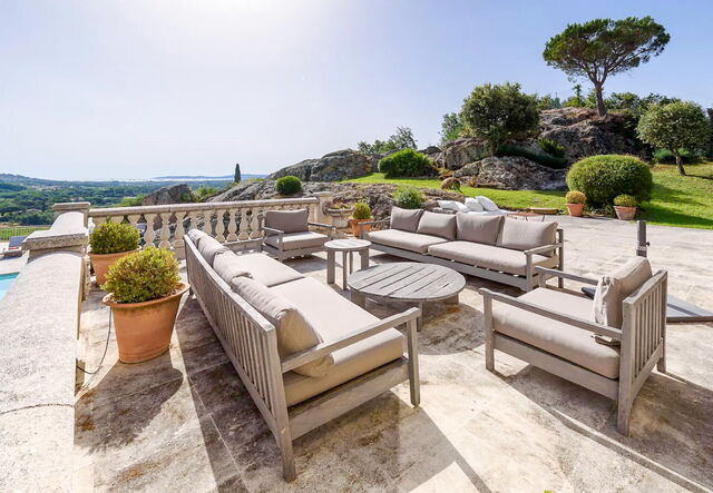 Villa Franca Roc, Terrasse