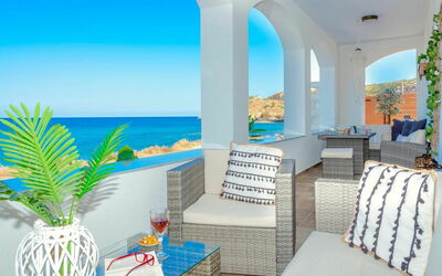 Villa Vorios, Terrasse