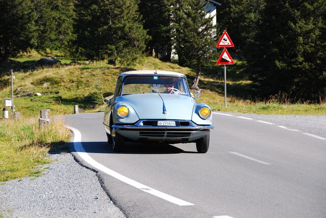 Fahren in den Alpen