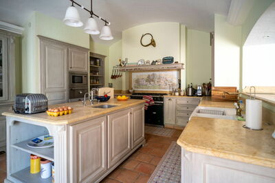 La Verdière, Küche