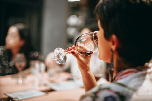 Einen Wein genießen