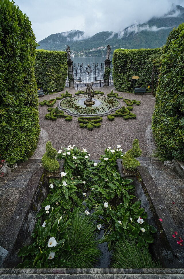 Villa Carlotta, Aussicht am Brunnen
