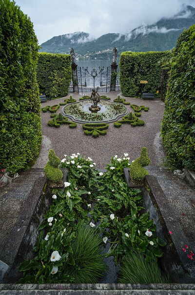 Villa Carlotta, Aussicht am Brunnen