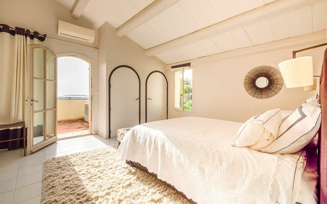 Villa Franca Roc, Schlafzimmer