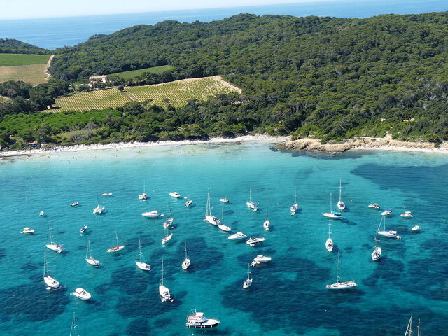 Boote im Meer vor Porquerolles
