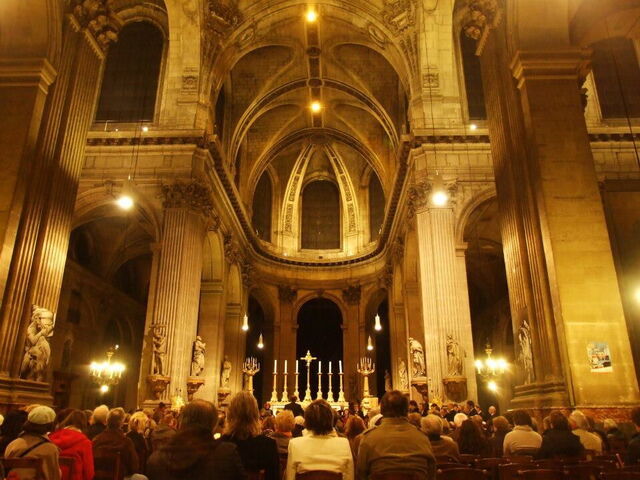 Ein Konzert in einer Pariser Kirche