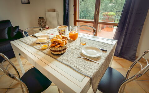 La Casina Del Canneto: Mahlzeit, Frühstück, Esszimmer, Tabelle, Zimmer, Brunch, Eigentum, Möbel, Tischdecke, Interior Design