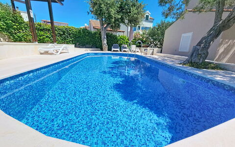 Vinka: Blau, Schwimmbad, Verbundwerkstoff, Fliese, Design, Water Feature, Resort, Hotel