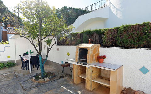 Solimar Cambrils: Pflanze, Himmel, Eigentum, Die Architektur, Grundstueck, Gebäude, Biome, Baum, Freizeit, Grundeigentum