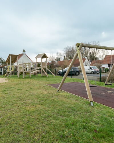 Strandhuis with Parking