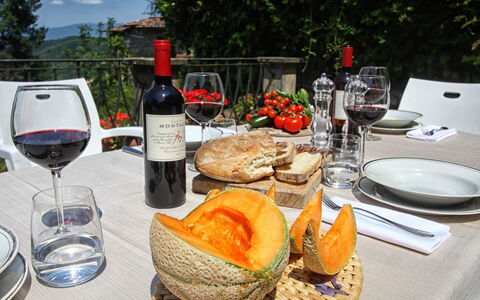 Villa Lucolena: Mahlzeit, Essen, Trinken, Weinglas, Brunch, Kelche, Tabelle, Wein, Schaumweinglas, Alkoholisches Getränk
