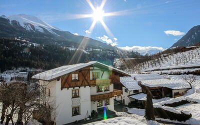 Quadratsch - Pians, Tirol, Österreich