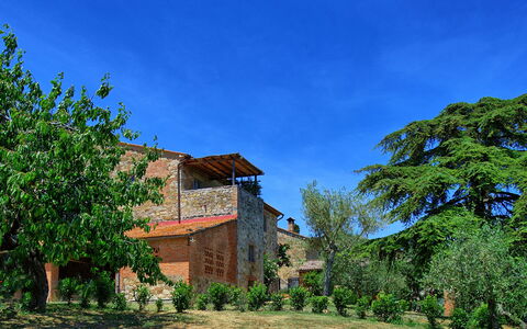 Casa Olivia: Himmel, Eigentum, Vegetation, Baum, Haus, Natürliche Landschaft, Die Architektur, Ländliches Gebiet, Wolke, Zuhause