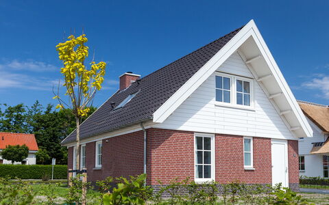 Alk 6: Pflanze, Himmel, Eigentum, Wolke, Fenster, Gebäude, Haus, Grundstueck, Baum, Hütte