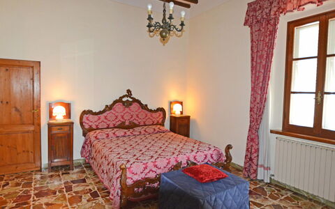 Di Vinci: Schlafzimmer, Zimmer, Möbel, Bett, Eigentum, Bettdecke, Interior Design, Decke, Bettrahmen, Wand