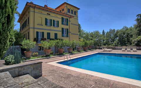 Il Poggio Di Patrignone: Eigentum, Gebäude, Grundeigentum, Schwimmbad, Haus, Estate, Zuhause, Wohngebiet, Villa, Villa