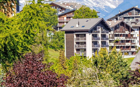 Clair Matin 20: Gebäude, Die Architektur, Wohngebiet, Zuhause, Haus, Menschliche Siedlung, Gebirge, Wohnung, Bergstation, Senke