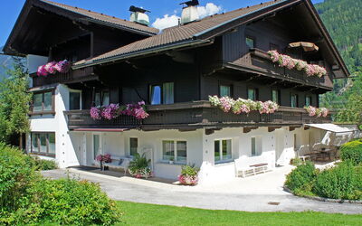 Aschau im Zillertal 495: Haus, Eigentum, Gebäude, Zuhause, Grundeigentum, Die Architektur, Hütte, Bauernhaus, Dach, Estate