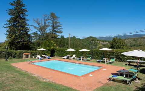 Villa Sieve: Schwimmbad, Eco Hotel, Resort, Hazienda, Villa, Gartenmöbel, Plantage, Bauernhaus, Hotel