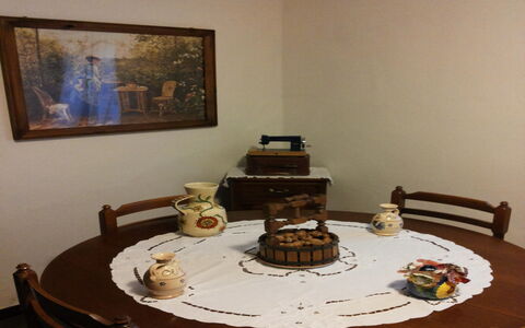 Appartamento Porretta Terme: Zimmer, Tabelle, Möbel, Interior Design, Touristenattraktion, Dessert, Haus