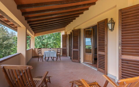 Villa Santa Maria: Eigentum, Gebäude, Grundeigentum, Haus, Zimmer, Zuhause, Veranda, Holz, Hartholz, Decke