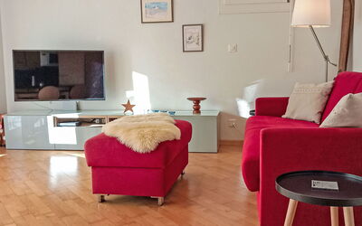 Silence Apt. H 62.1: Möbel, Interior Design, Flooring, Couch, Wohnzimmer, Fussboden, Zimmer, Zuhause, Wohnung