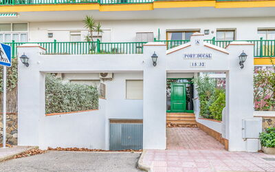 Empuriabrava 134: Pflanze, Eigentum, Gebäude, Urban Design, Fenster, Tür, Wohngebiet, Fassade, Grundeigentum