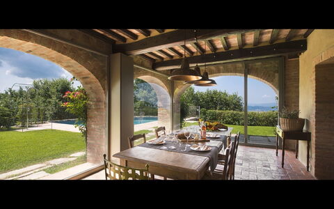 Villa Mandorlo: Eigentum, Gebäude, Haus, Estate, Grundeigentum, Zuhause, Zimmer, Veranda, Die Architektur, Villa