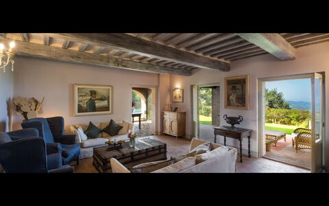 Villa Mandorlo: Wohnzimmer, Eigentum, Zimmer, Interior Design, Gebäude, Decke, Haus, Möbel, Zuhause, Grundeigentum