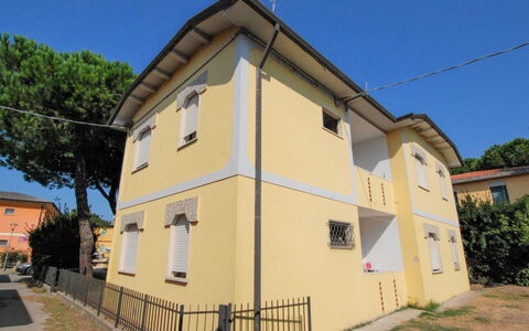 Rosolina Mare 500: Eigentum, Haus, Die Architektur, Gebäude, Wohngebiet, Grundeigentum, Fassade, Wand, Nachbarschaft, Zuhause