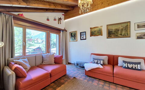 Haus Rollin: Möbel, Interior Design, Couch, Flooring, Fussboden, Zimmer, Wohnzimmer, Holz, Decke