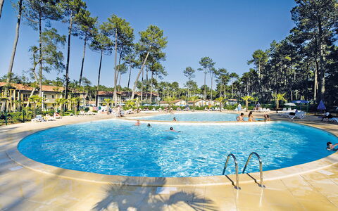 L'Allée des Dunes: Schwimmbad, Resort, Eigentum, Urlaub, Freizeit, Ferienort, Wasser, Grundeigentum, Baum, Palme