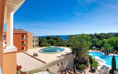 Les Issambres 125: Resort, Schwimmbad, Wohnung, Eco Hotel, Gartenmöbel, Hotel, Villa, Ferienort, Hazienda