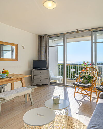 Les Trois Iles 102.13