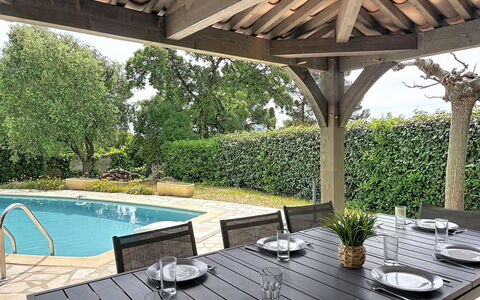 Gisèle: Gartenmöbel, Möbel, Holz, Tabelle, Tisch Im Freien, Gazebo, Schatten, Stuhl, Garten, Outdoor Struktur