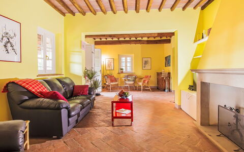 Villa Il Pellicano: Interior Design, Möbel, Flooring, Wand, Fussboden, Holz, Decke, Zimmer, Couch, Wohnzimmer
