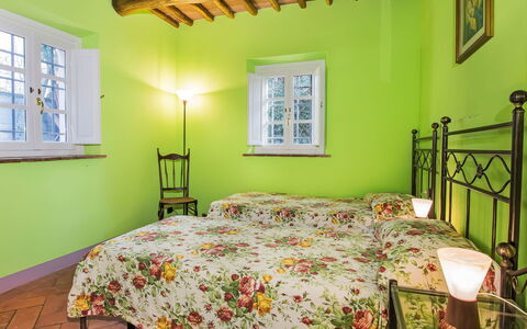 Villa Il Pellicano: Interior Design, Möbel, Schlafzimmer, Bett, Decke, Zimmer, Fussboden, Flooring, Textil, Beleuchtung