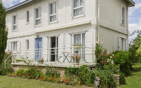 La Coloniale: Haus, Eigentum, Zuhause, Gebäude, Wohngebiet, Grundeigentum, Nachbarschaft, Fenster, Die Architektur, Fassade