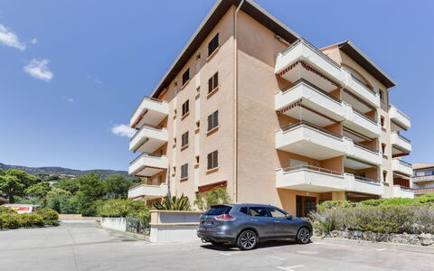 Cavalaire 691: Eigentum, Gebäude, Wohngebiet, Wohnung, Fahrzeug, Haus, Auto, Die Architektur, Grundeigentum, Eigentumswohnung