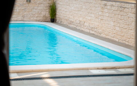 Jure: Schwimmbad, Verbundwerkstoff, Freizeit, Gartenmöbel, Resort, Fliese, Hotel
