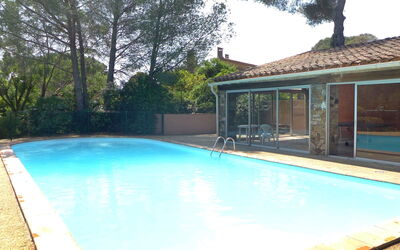 La Croix-Valmer 112: Schwimmbad, Eigentum, Haus, Zuhause, Grundeigentum, Freizeit, Gebäude, Hinterhof, Villa, Zimmer
