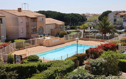 Les Raisins D'Or: Wohngebiet, Zuhause, Estate, Resort, Balkon, Villa, Hotel, Hazienda