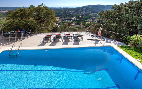 Paris: Schwimmbad, Eigentum, Freizeit, Grundeigentum, Urlaub, Haus, Gebäude, Freizeitzentrum, Rechteck, Verbundwerkstoff