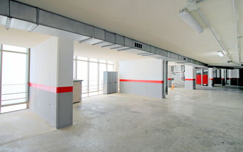 Gemelos 28: Gebäude, Eigentum, Fussboden, Wand, Decke, Die Architektur, Flooring, Zimmer, Halle, Parkplatz