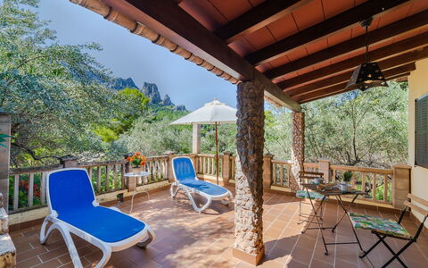 Cala Tuent: Eigentum, Grundeigentum, Gebäude, Zimmer, Haus, Möbel, Terrasse, Zuhause, Estate, Veranda